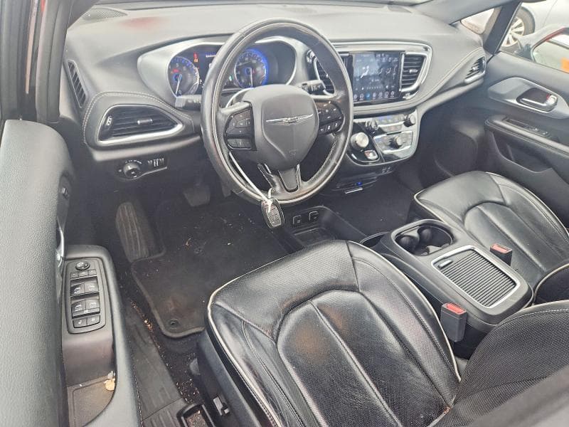 2019 CHRYSLER PACIFICA LIMITED 8
