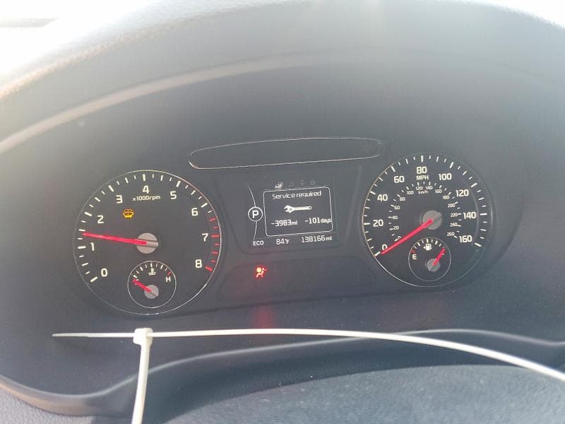 2017 KIA SORENTO LX 9