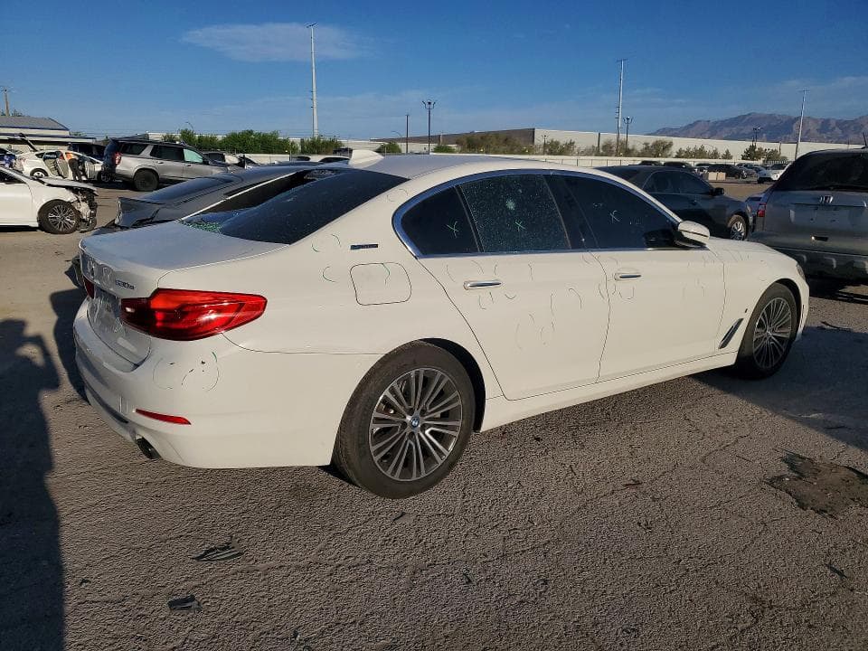 2018 BMW 530E 3