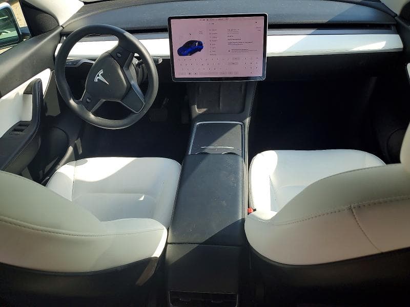 2021 TESLA MODEL Y 8