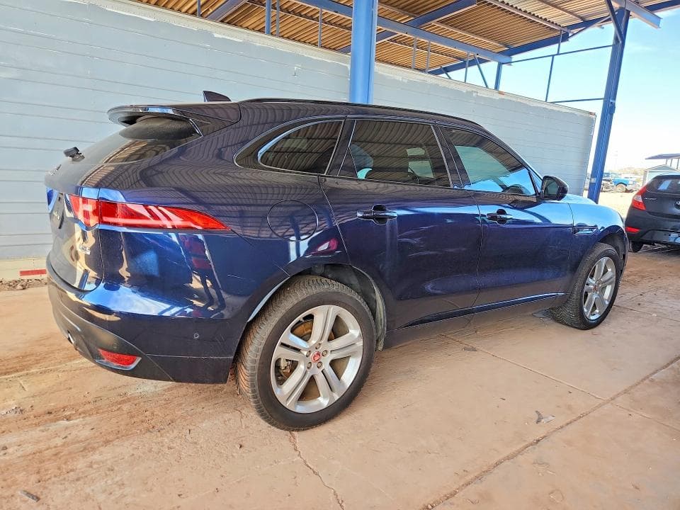 2017 JAGUAR F-PACE R - SPORT 3