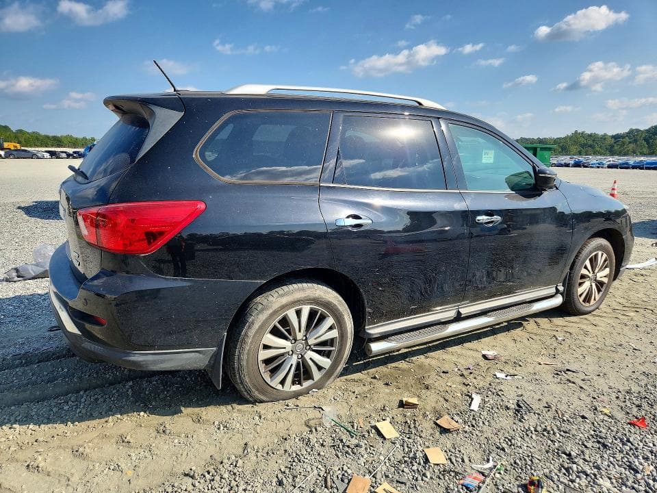 2018 NISSAN PATHFINDER SV 3