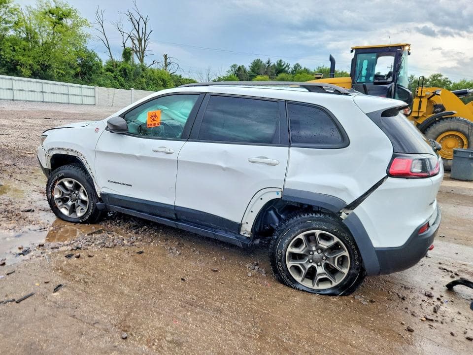 2019 JEEP CHEROKEE TRAILHAWK 2