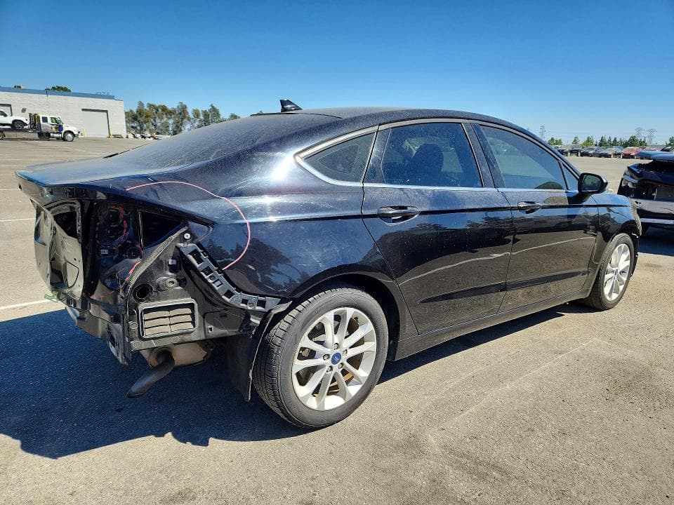 2020 FORD FUSION SE 3