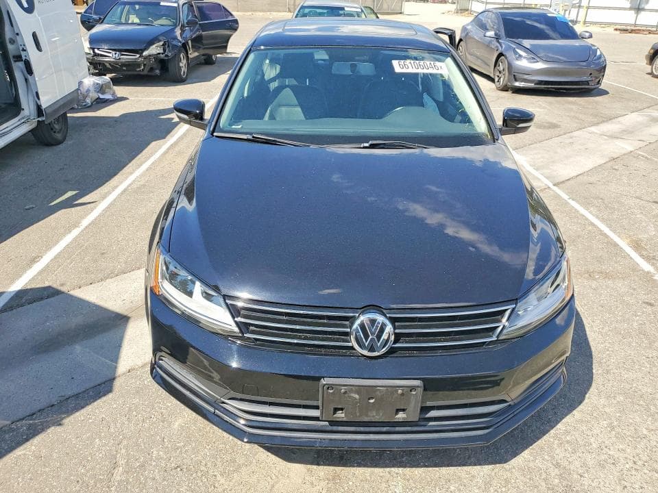 2017 VOLKSWAGEN JETTA SE 5