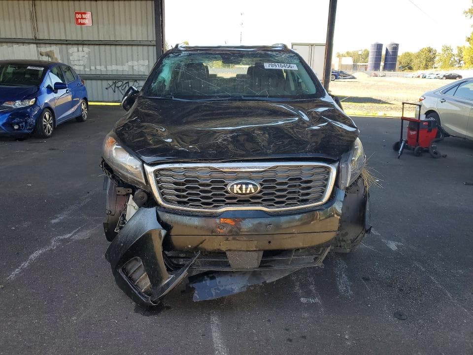 2020 KIA SORENTO S 5