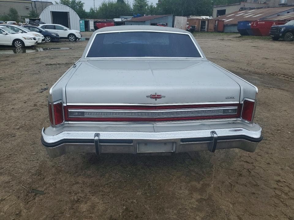 1979 LINCOLN CONTINENTAL TOWN CA 6