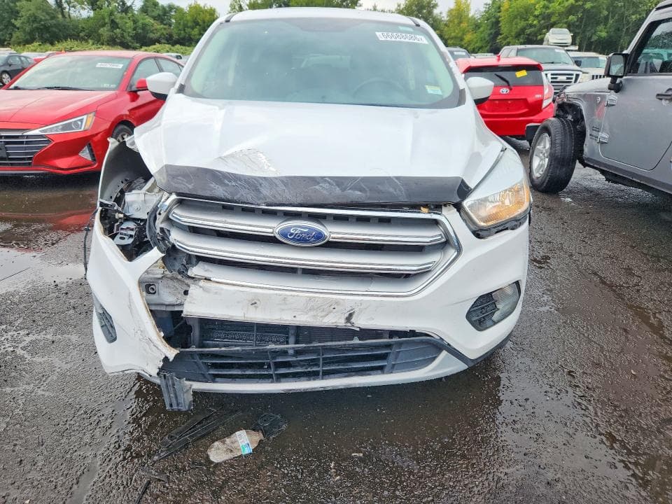 2017 FORD ESCAPE SE 5