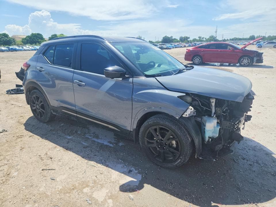 2023 NISSAN KICKS SR 4