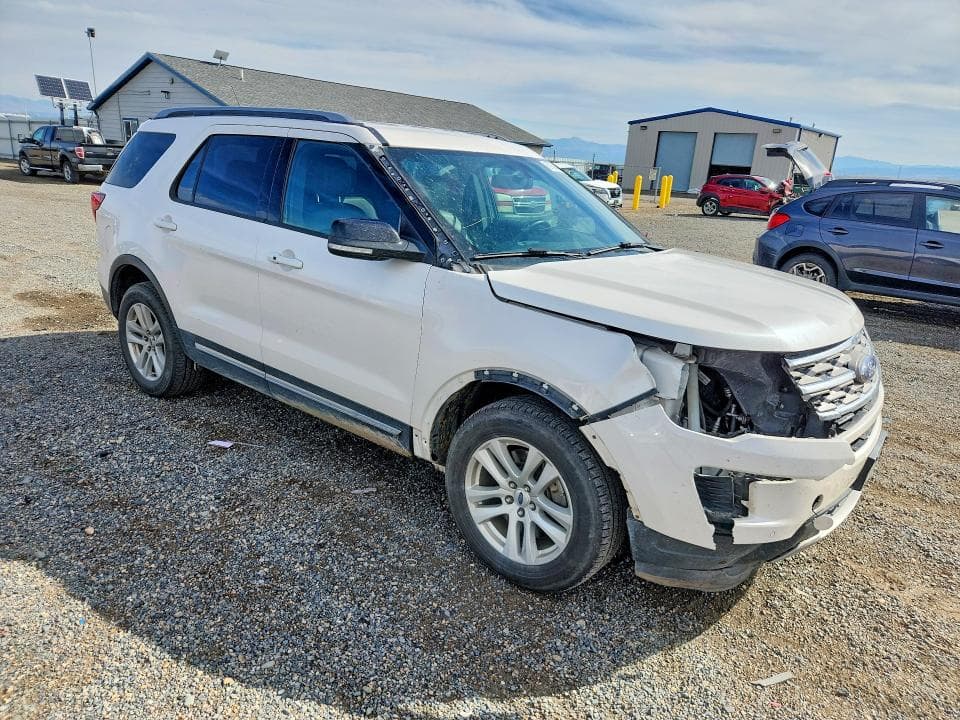 2018 FORD EXPLORER XLT 4