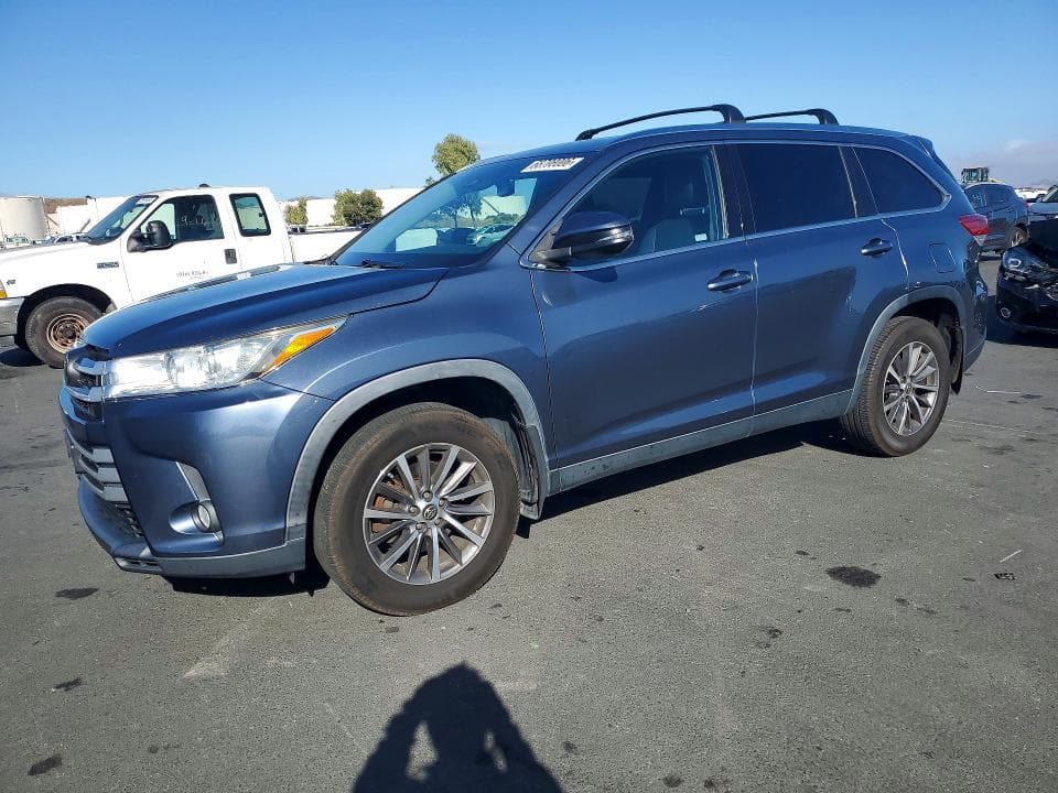 2019 TOYOTA HIGHLANDER XLE