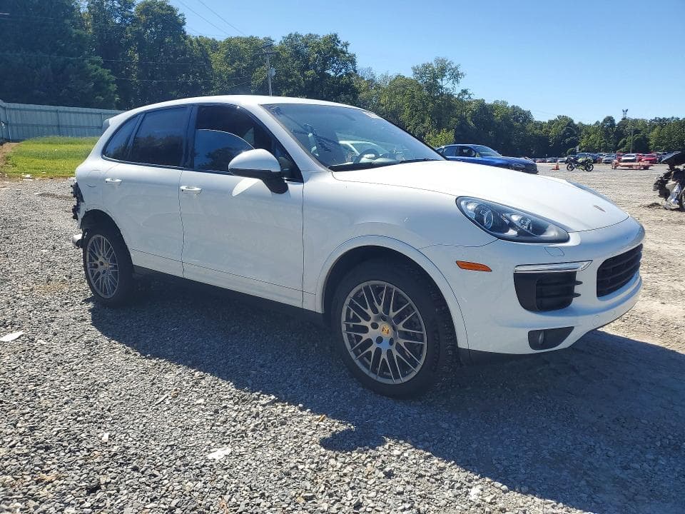 2017 PORSCHE CAYENNE 4