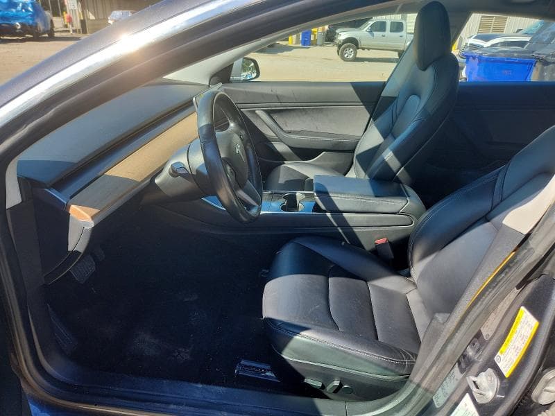 2018 TESLA MODEL 3 7