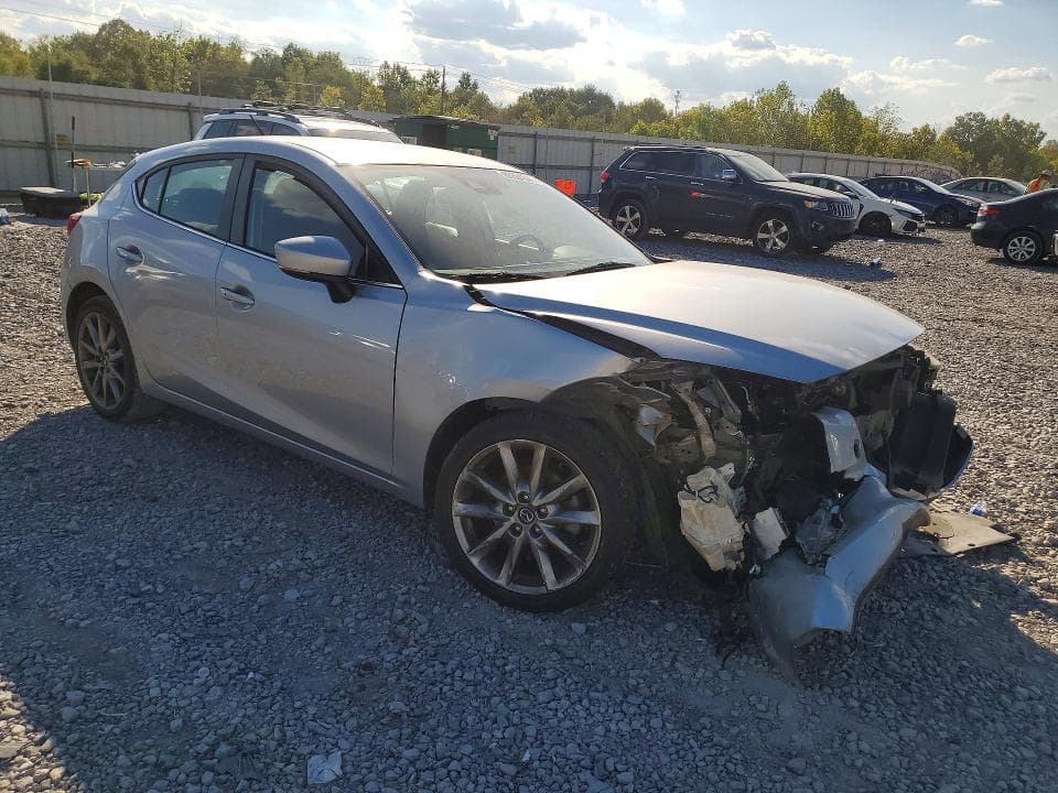 2018 MAZDA 3 TOURING 4
