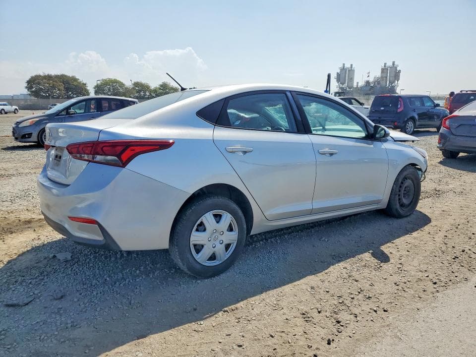2020 HYUNDAI ACCENT SE 3
