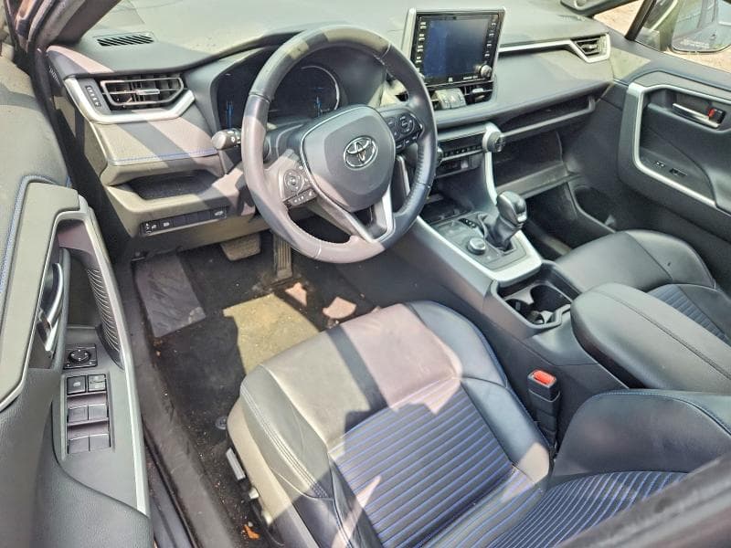 2020 TOYOTA RAV4 XSE 8