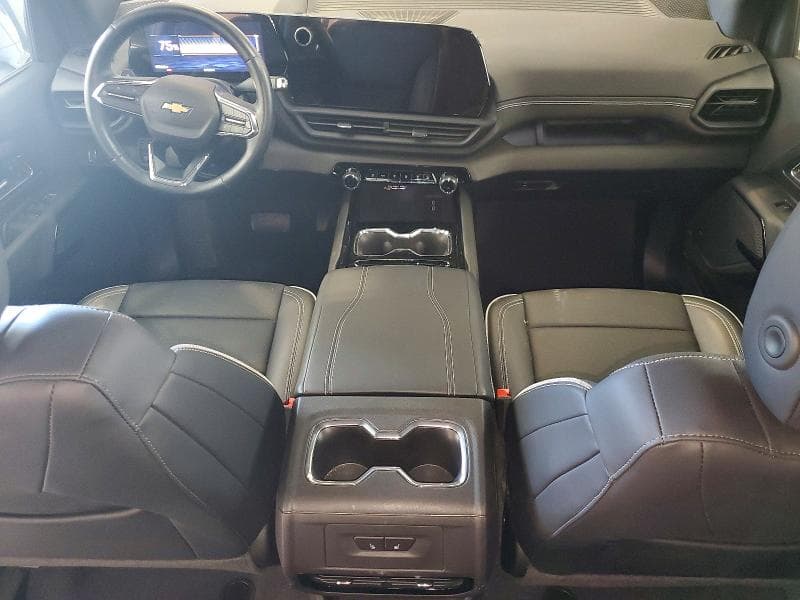 2025 CHEVROLET SILVERADO LT 8