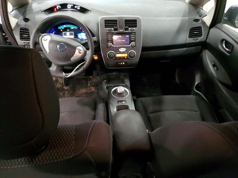2017 NISSAN LEAF S 8