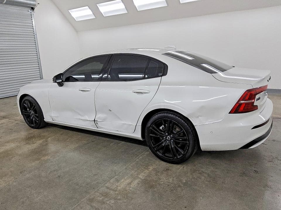 2024 VOLVO S60 PLUS 2