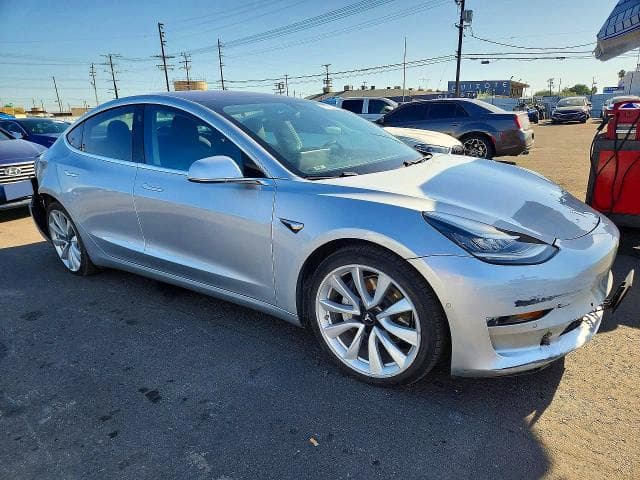 2018 TESLA MODEL 3 4