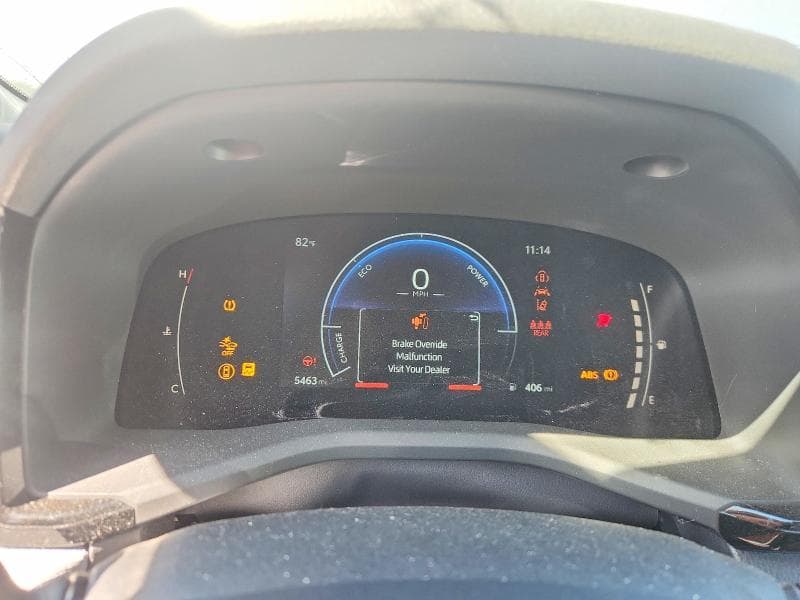 2025 TOYOTA CAMRY LE 9