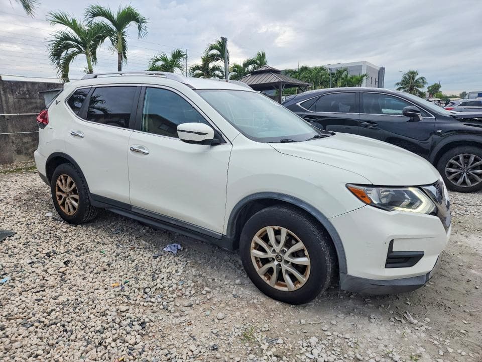 2018 NISSAN ROGUE SV 4