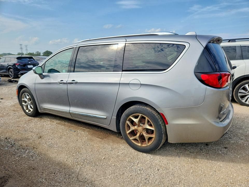 2017 CHRYSLER PACIFICA LIMITED 2