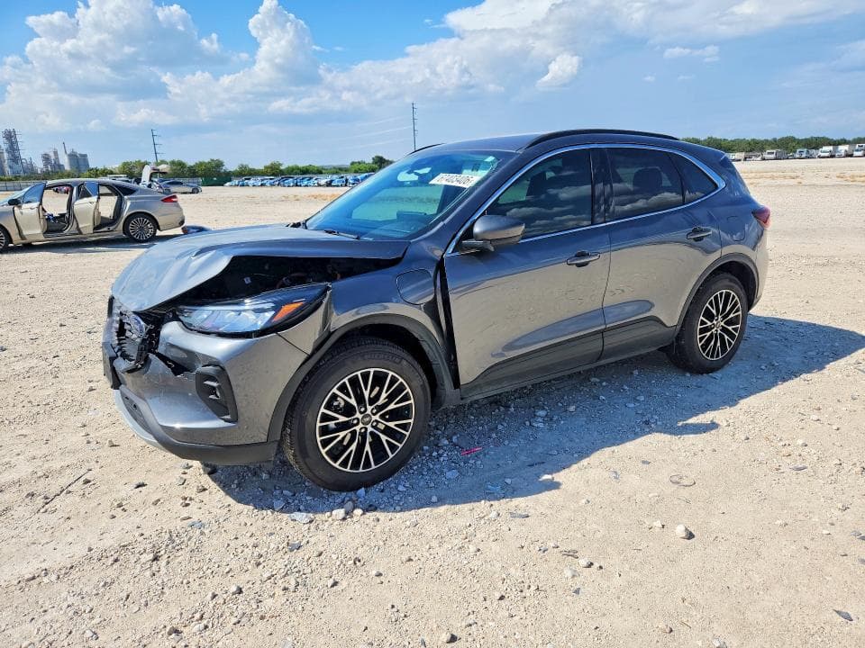2025 FORD ESCAPE - 1