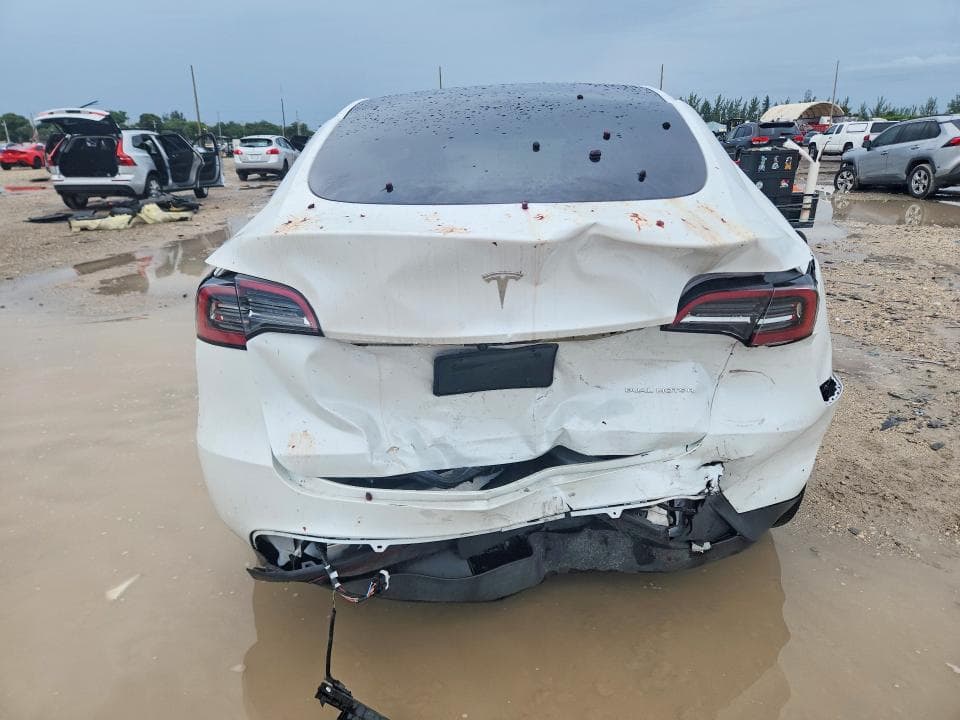 2023 TESLA MODEL Y 6