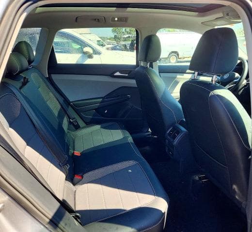 2022 VOLKSWAGEN TAOS SE IQ DRIVE 11