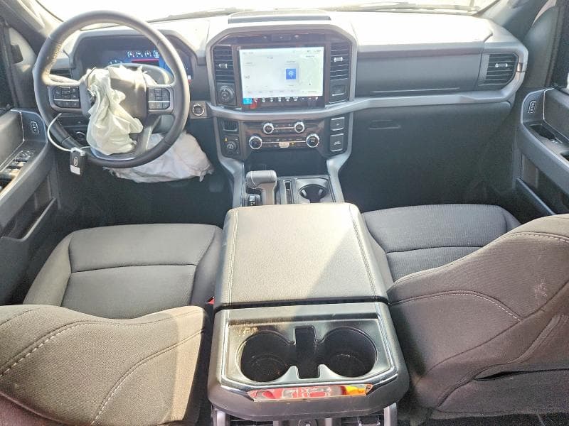 2025 FORD F150 XLT 8