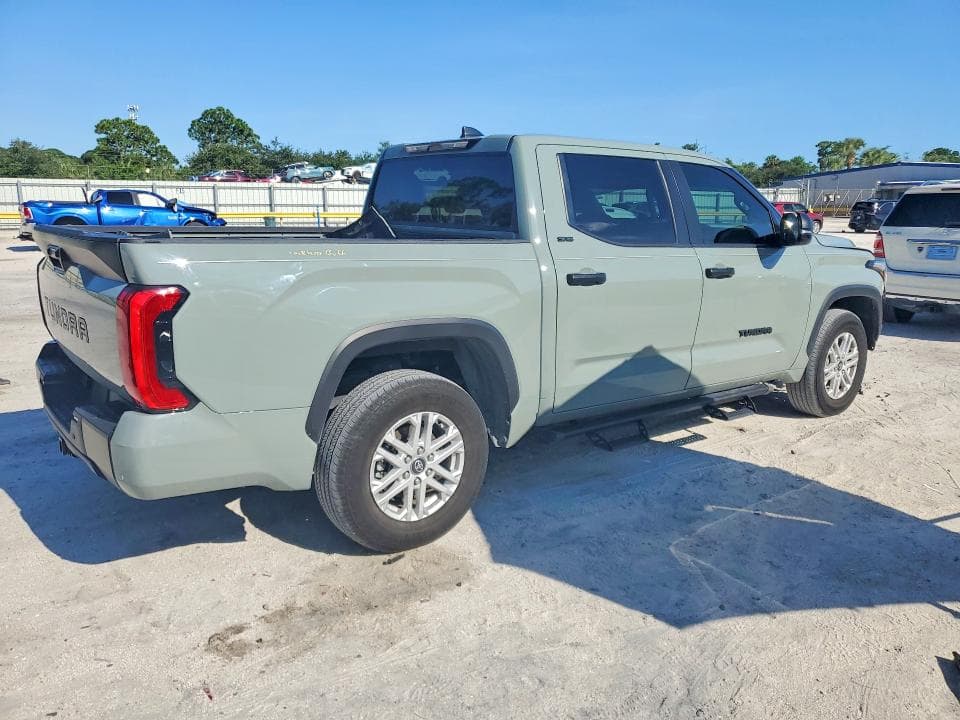 2025 TOYOTA TUNDRA SR5 3