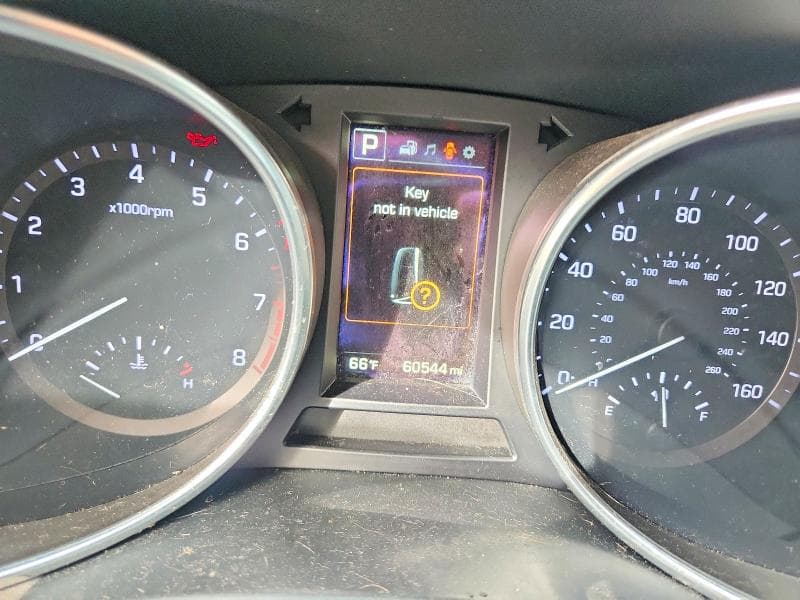 2017 HYUNDAI SANTA FE SE 9