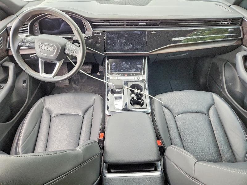 2021 AUDI Q8 PRESTIGE S-LINE 8