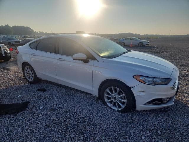 2017 FORD FUSION SE 4