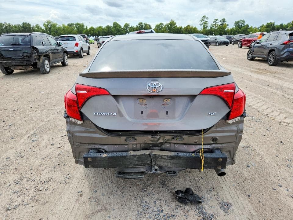 2017 TOYOTA COROLLA SE 6