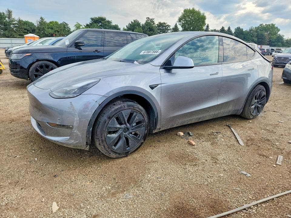 2025 TESLA MODEL Y - 1