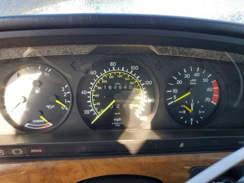 1983 MERCEDES-BENZ 380 SEL 9