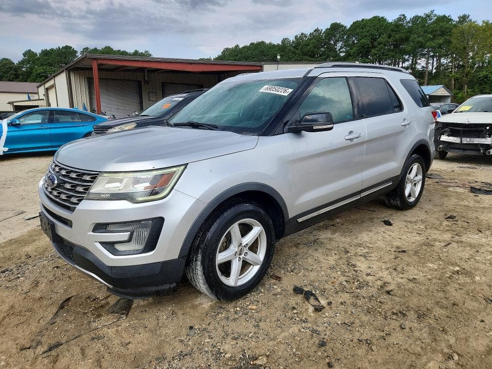 2017 FORD EXPLORER XLT - 1
