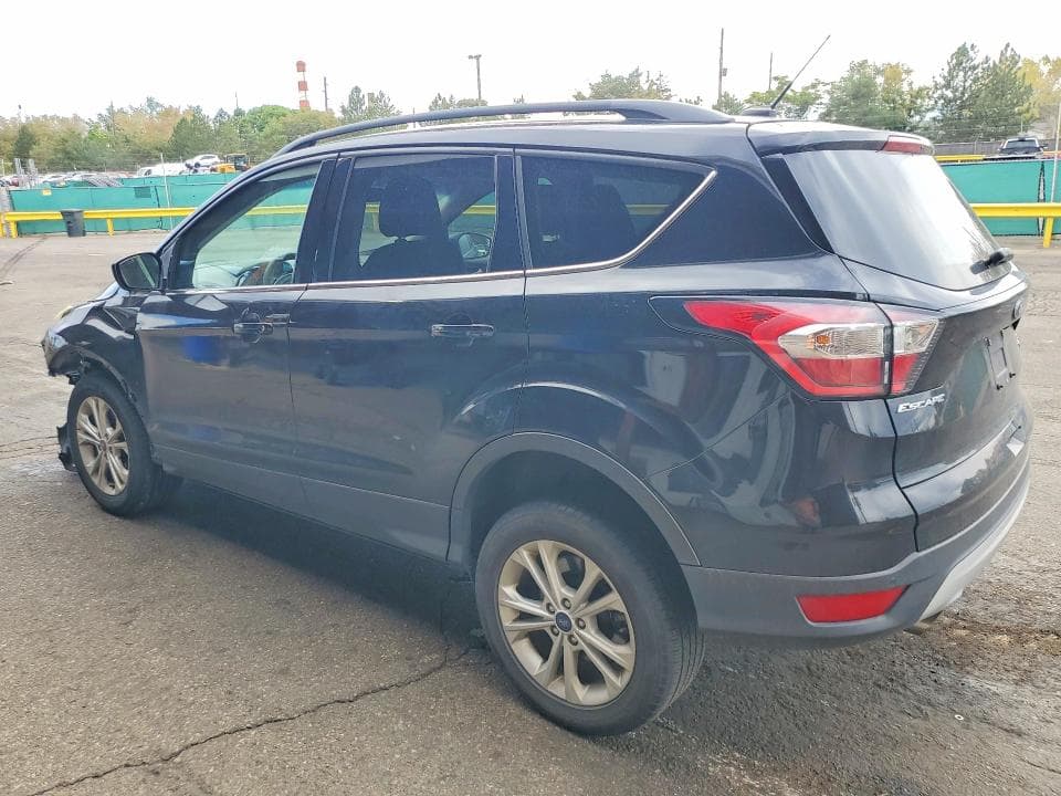 2017 FORD ESCAPE SE 2