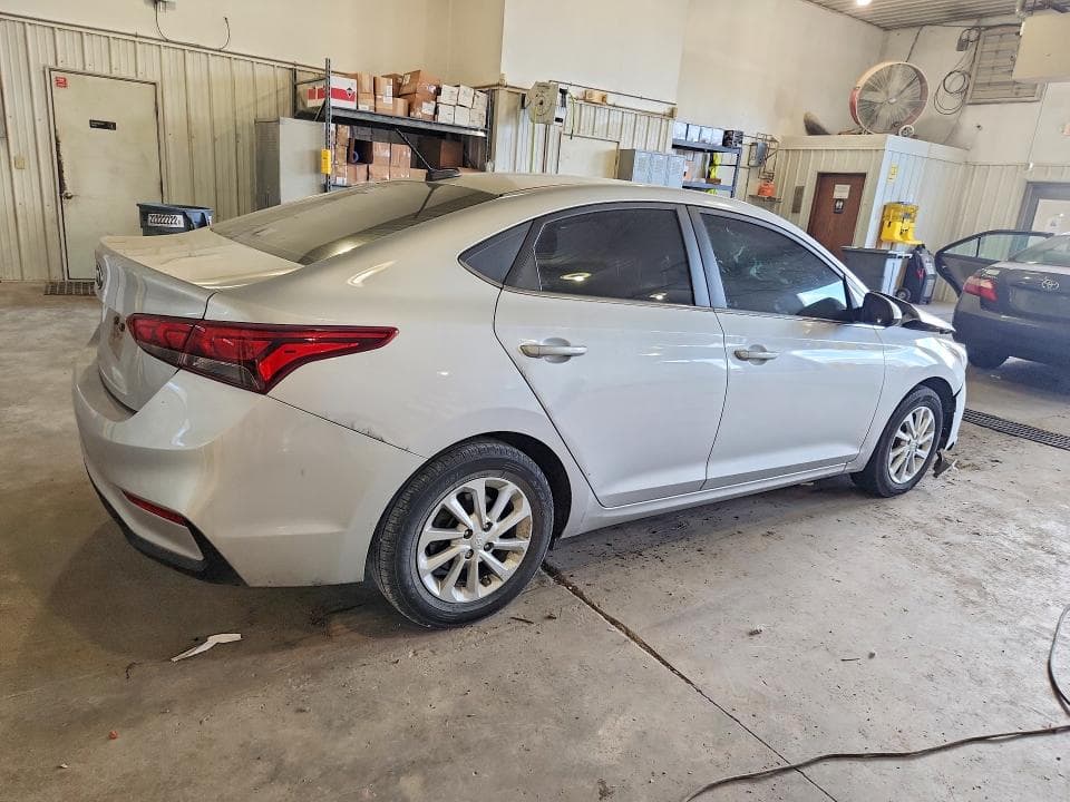 2021 HYUNDAI ACCENT SEL 3