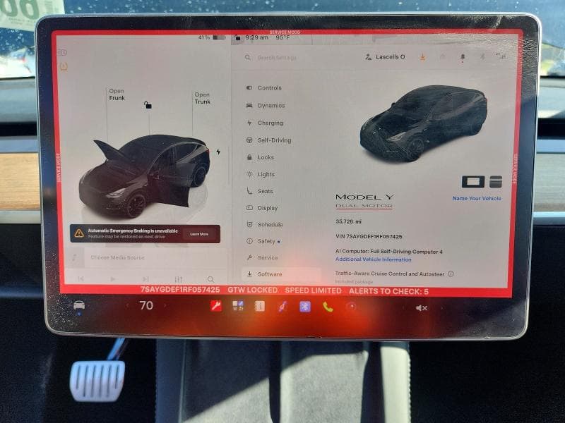 2024 TESLA MODEL Y 9