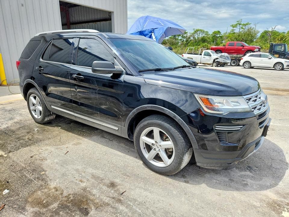 2018 FORD EXPLORER XLT 4
