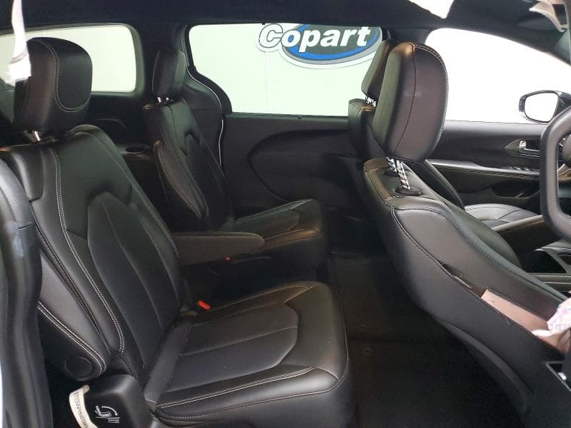 2026 CHRYSLER PACIFICA SELECT 11