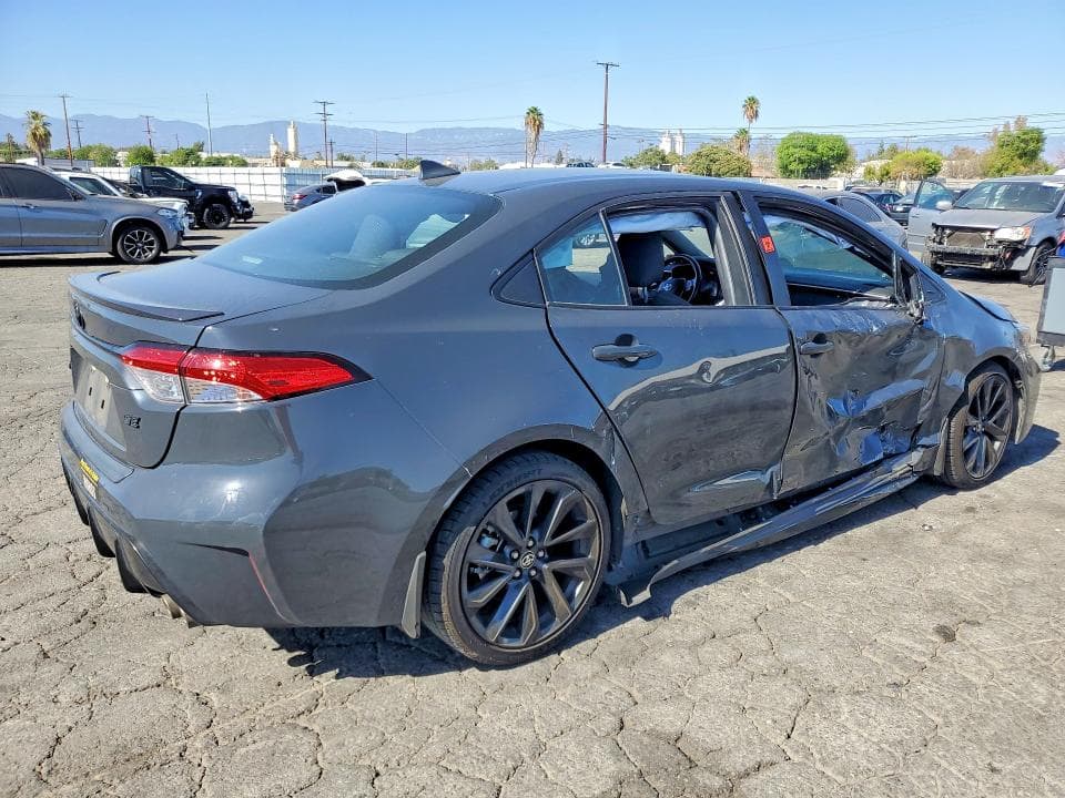 2024 TOYOTA COROLLA SE 3