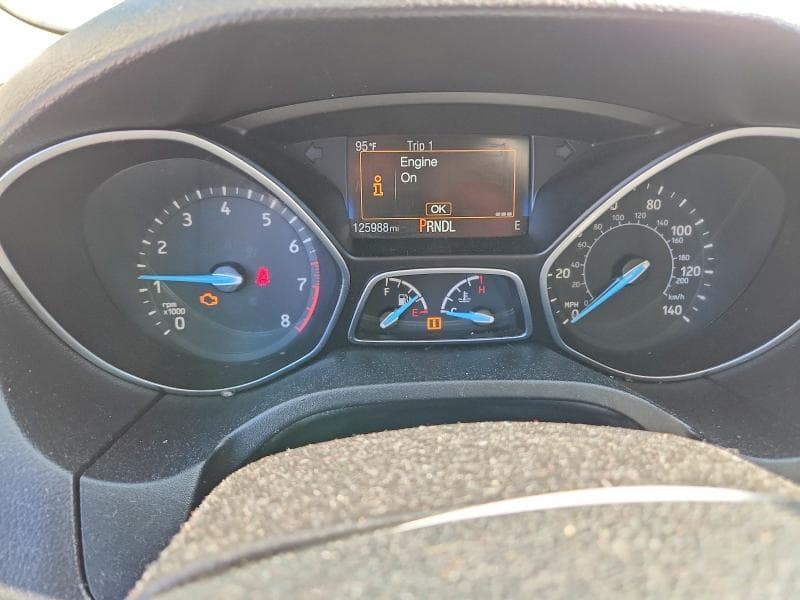 2017 FORD FOCUS SE 9
