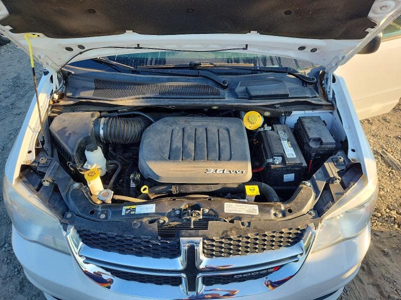2017 DODGE GRAND CARAVAN SE 12