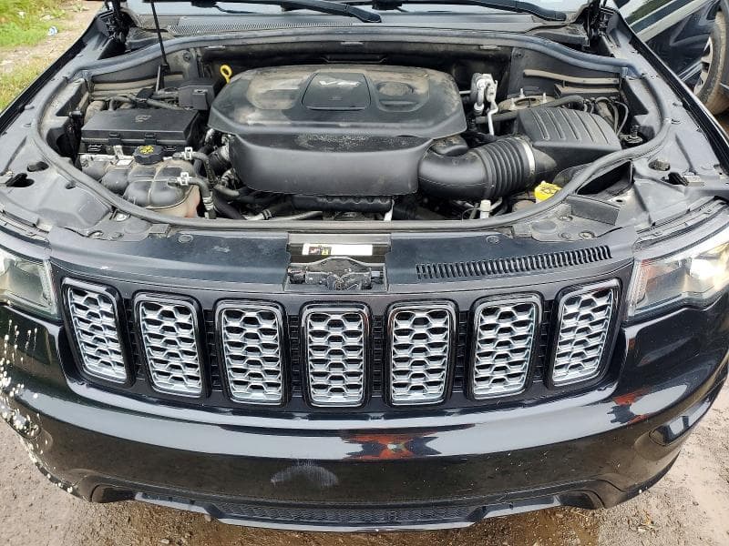 2018 JEEP GRAND CHEROKEE LAREDO 12