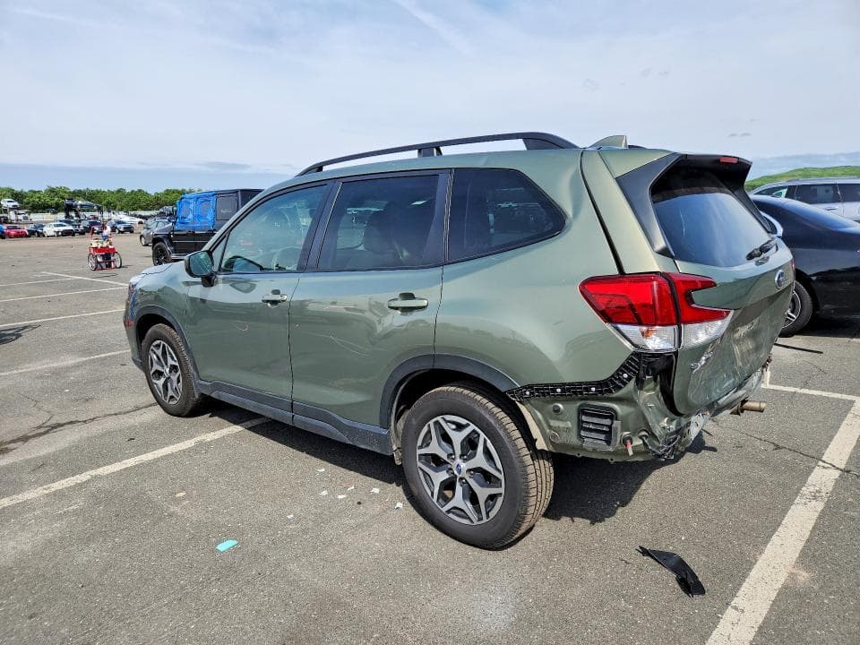 2020 SUBARU FORESTER PREMIUM 2
