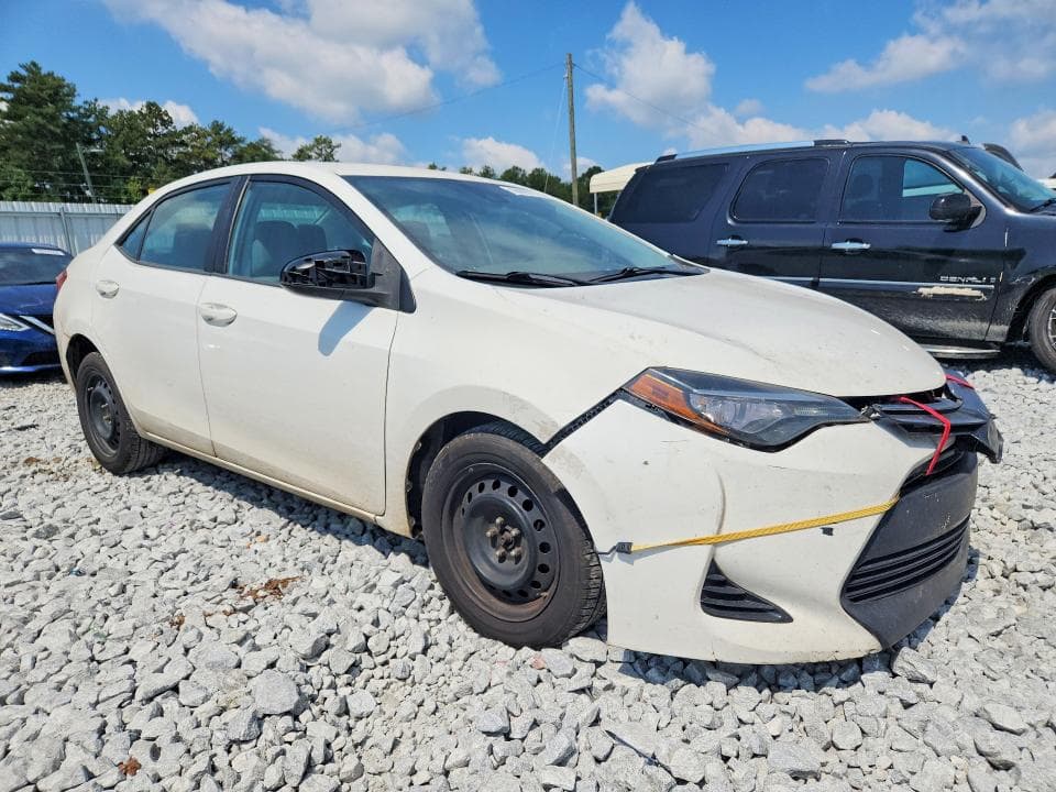 2017 TOYOTA COROLLA LE 4